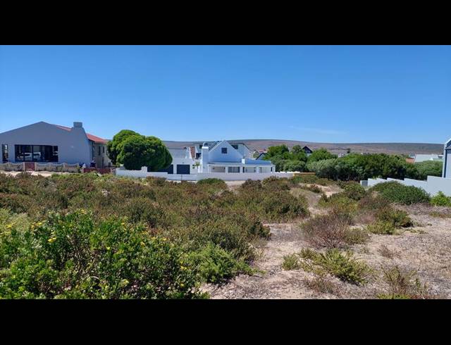 LAND FOR SALE IN BRITANNIA BAY